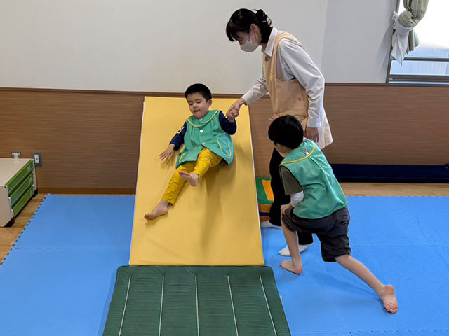 2025.10.30　療育事業例会（地区補助金）<br>卓話：こども発達支援センター　所長：加藤里美様<br>作業療法士：田﨑奈様　言語聴覚士：田辺あか里様